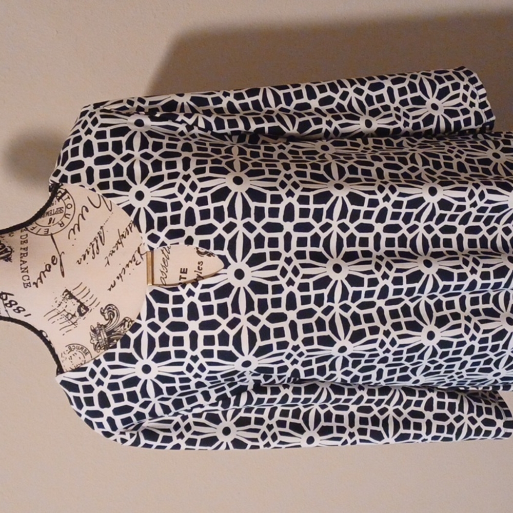Flowery White and Navy Tacera Dress PXL